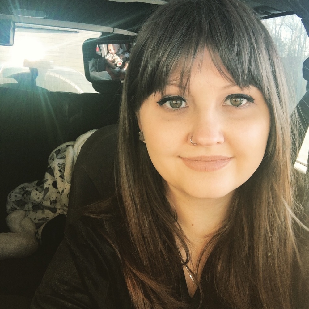 Meet your Posher, Emilie